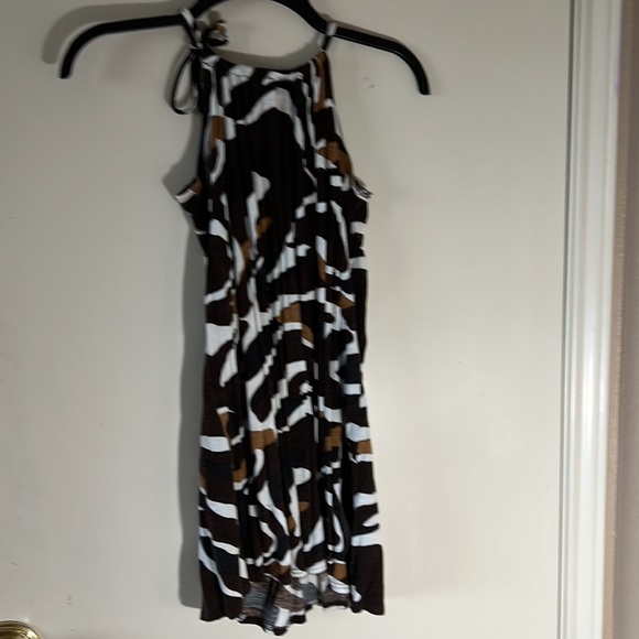 Faded Glory Ladies top Size 8 to 10 color is white, brown, tan and black. A-13 - Picture 3 of 4